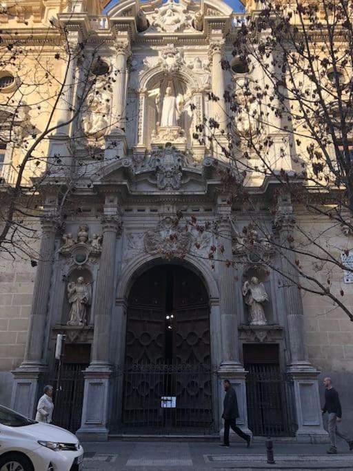 Apartamento Junto A Catedral Apartment Granada Exterior photo