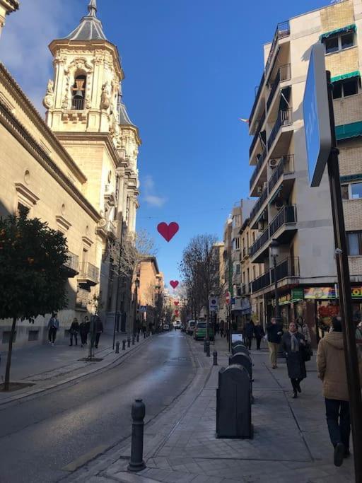 Apartamento Junto A Catedral Apartment Granada Exterior photo