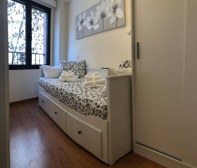 Apartamento Junto A Catedral Apartment Granada Exterior photo